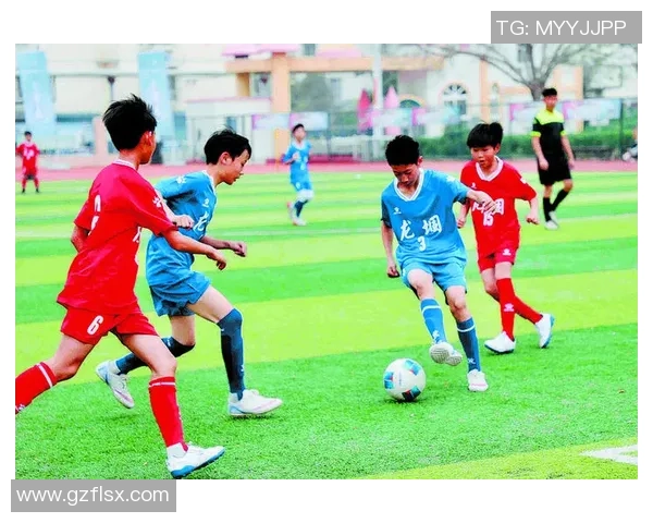 足球明星创办足球学校助力青少年成长与梦想实现 足球明星创办足球学校助力青少年成长与梦想实现